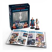 Superman - Wonder Woman. Special edition collector's guide with two figurines