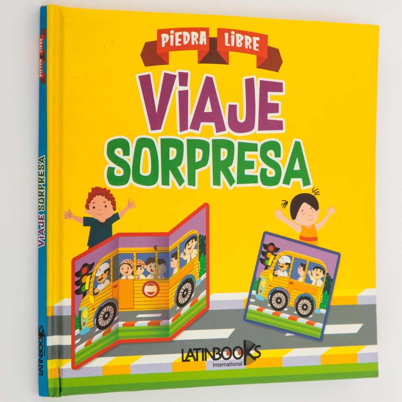 viaje-sorpresa-1-9789974904187