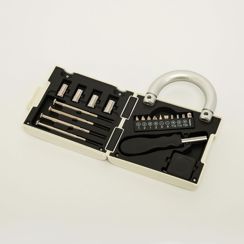 kit-de-atornilladores-de-20-piezas-en-estuche-en-forma-de-candado-color-blanco-7701016036207