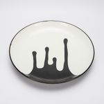plato-4-x-29-cm-blanco-redondo-con-diseno-de-mancha-negra-1-7701016064132