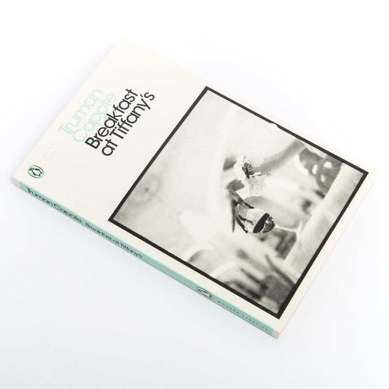 breakfast-at-tiffany-s-3-9780141182797