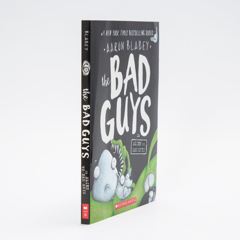 the-bad-guys-6-in-alien-vs-bad-guys-1-9781338189599