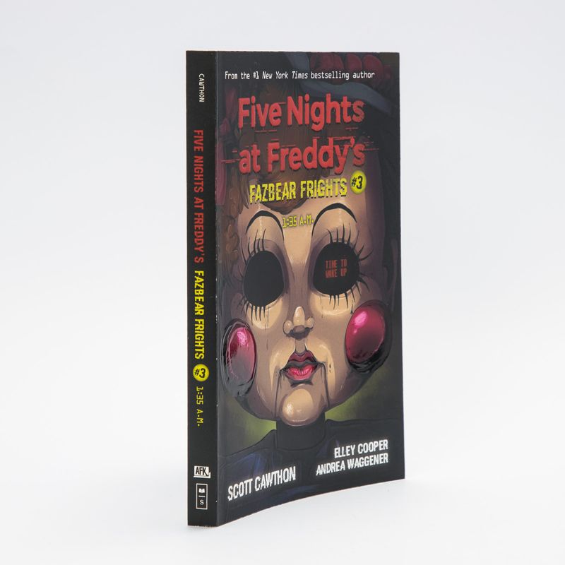 fazbear-frights-3-1-35-a-m-five-nights-at-freddy-s-1-9781338576030