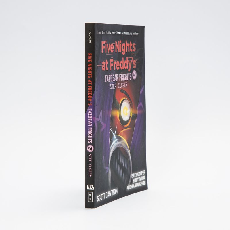 fazbear-frights-4-step-closer-five-nights-at-freddy-s-1-9781338576054