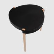 Mesa auxiliar negra Melmac, 54.5 x 70 cm