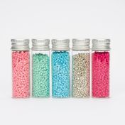 Set de mostacillas de colores x 5 frascos