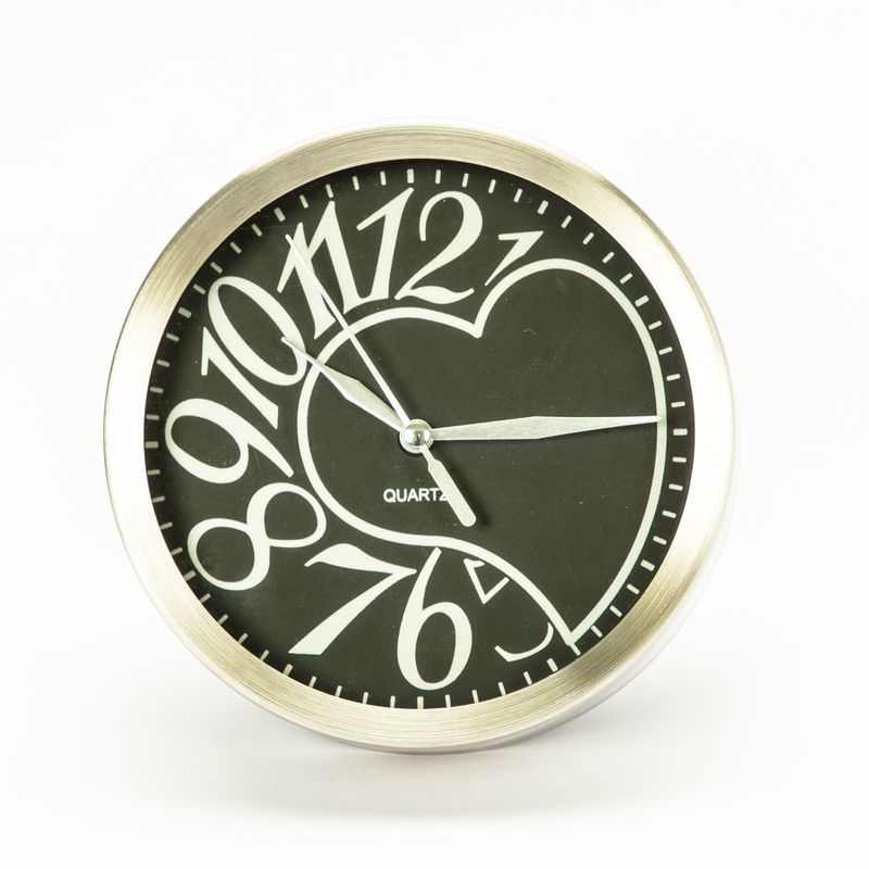 Reloj de pared redondo de 15.3 cm corazon negro