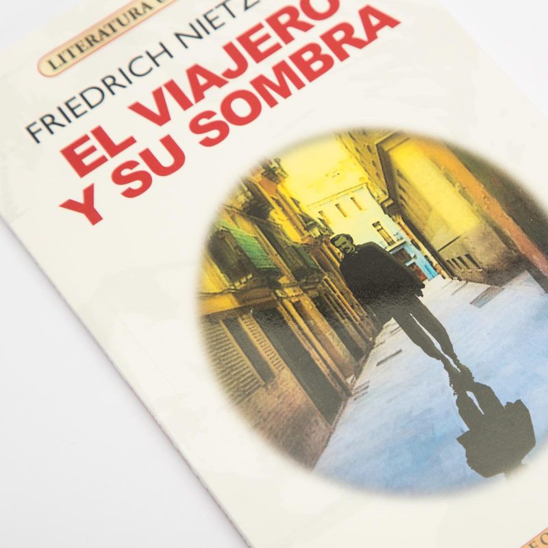 el-viajero-y-su-sombra-3-9788415605799