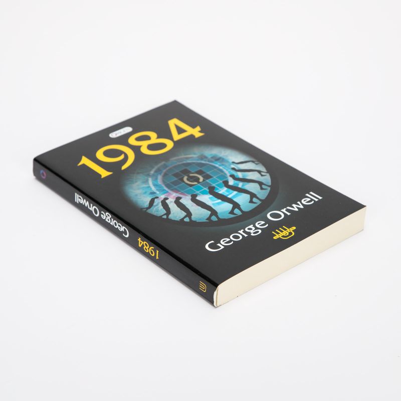 1984-2-9789807875059