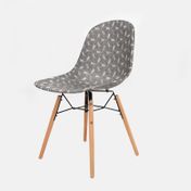Silla con diseño de flores