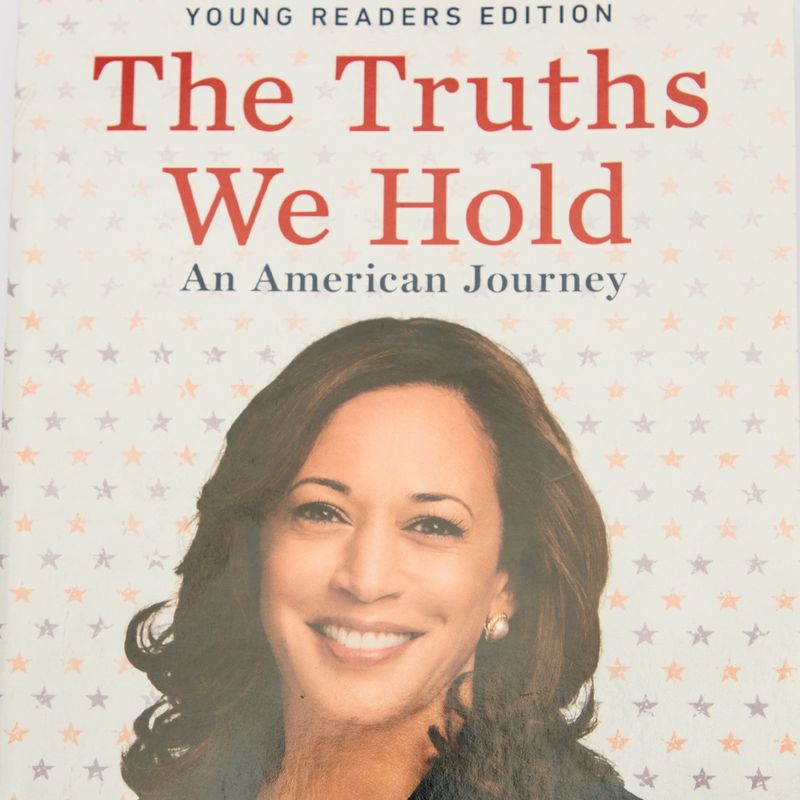 the-truths-we-hold-an-american-journey-4-9780593113172