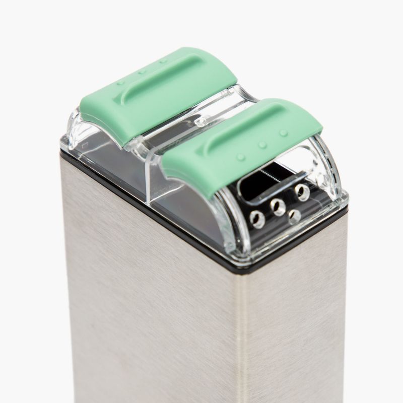 set-de-condimenteros-de-70-ml-en-acero-x-3-unidades-con-base-verde-4-7701016168670