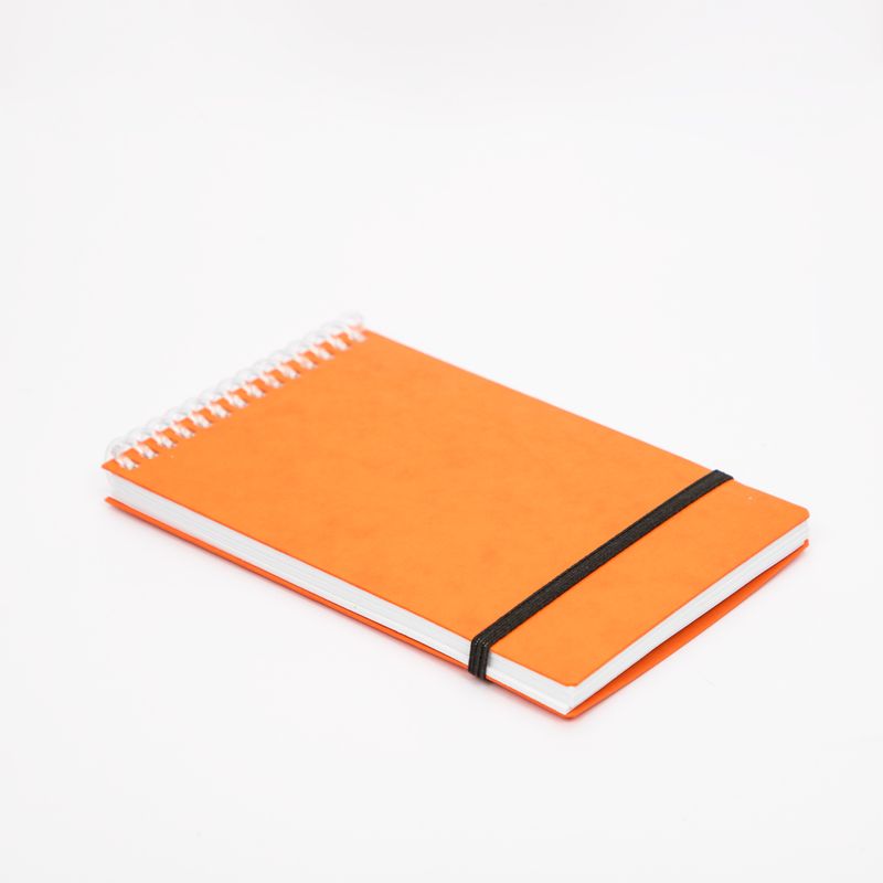 libreta-de-notas-80-hojas-cuadriculadas-surtida--2-8412885026129