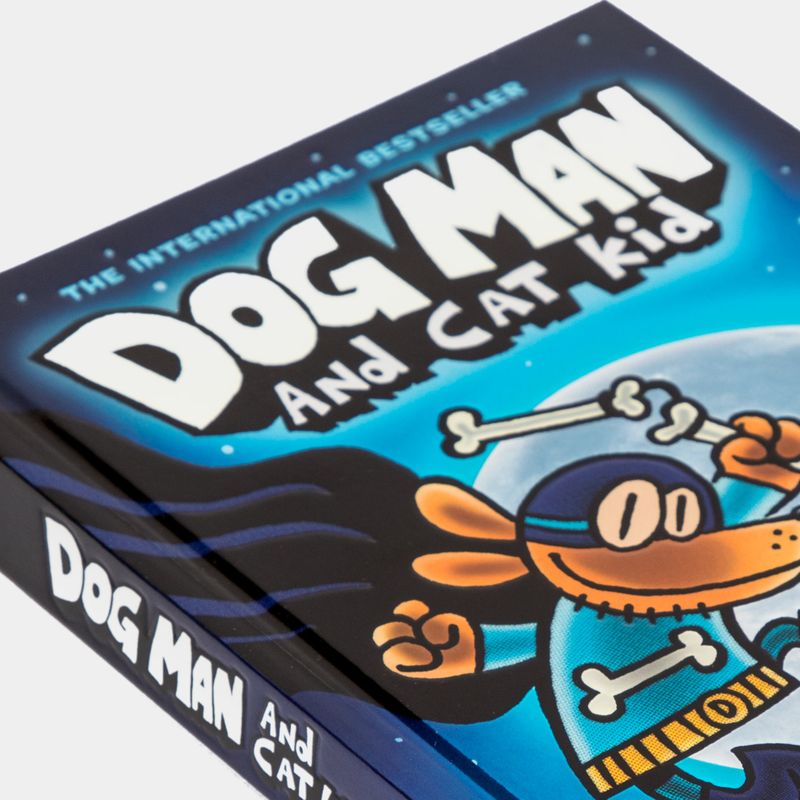 dog-man-and-cat-kid-4-9781338741063
