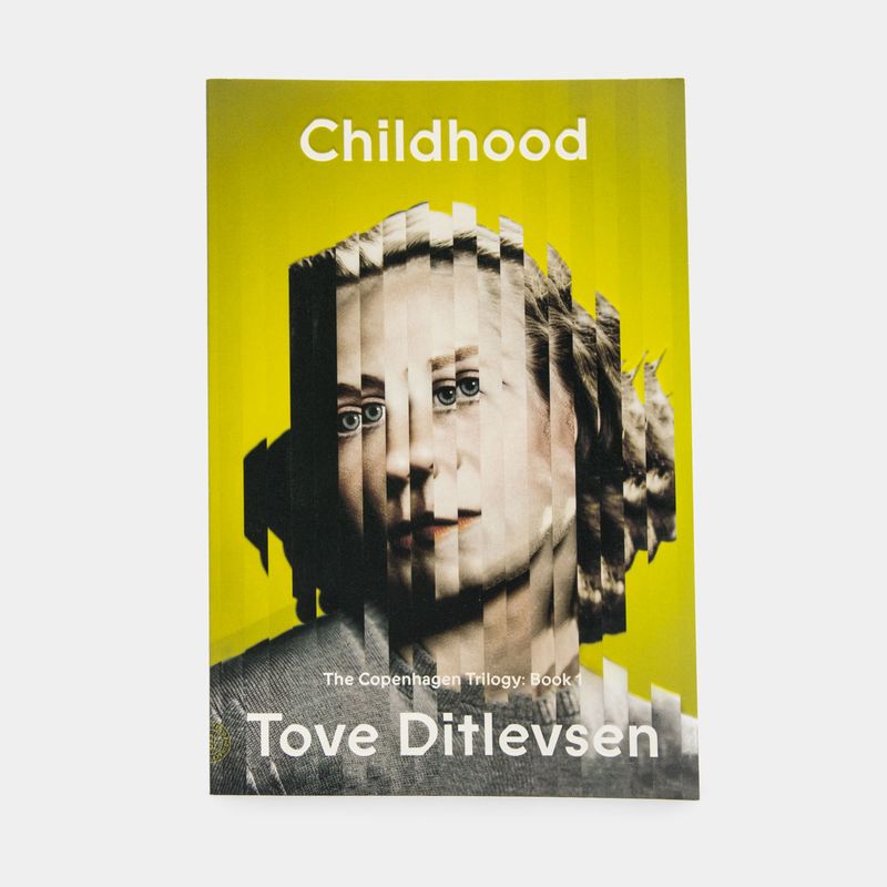 childhood-the-copenhagen-1-9780374722937
