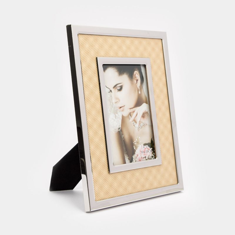 portarretrato-beige-con-rombos-y-borde-plata-10-x-15-cm-2-7701016263290