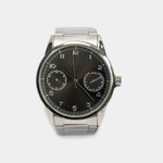 reloj-analogo-pulso-metalico-plateado-tablero-negro-7701016799898
