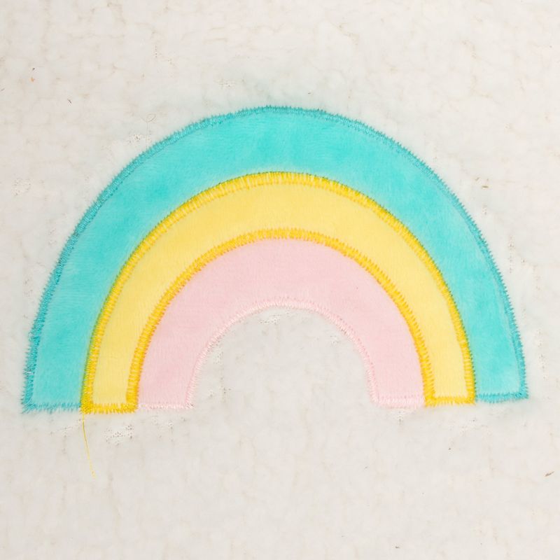 bolsa-para-agua-caliente-2-litros-con-funda-blanca-diseno-arcoiris-2-7701016319850