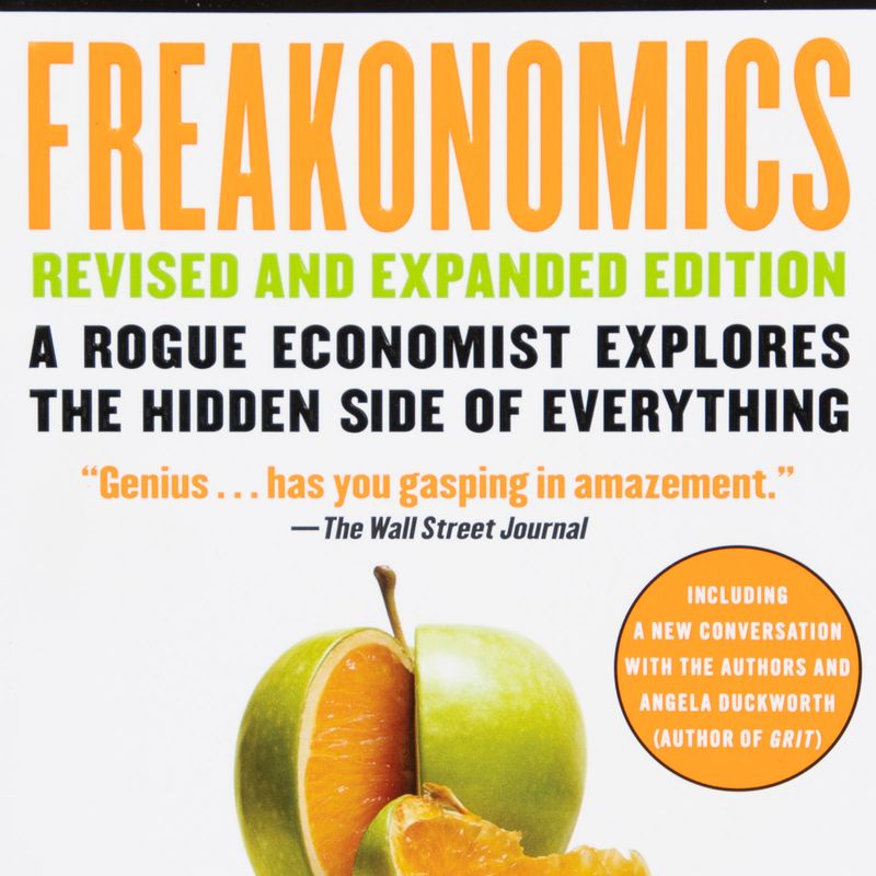 freakonomics-revised-and-expanded-edition-4-9780063032378