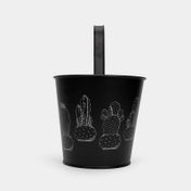 Recipiente metálico para colgar, diseño cactus