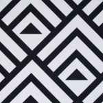 tapete-rombos-con-triangulos-blanco-con-negro-37-x-58-cm-2-7701016322942