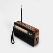 Radio AM/FM de 4.2 W RMS con panel solar y lámpara, negro