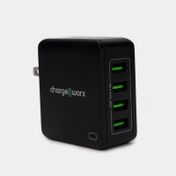 Adaptador universal con 4 puertos, 4.2 A, negro