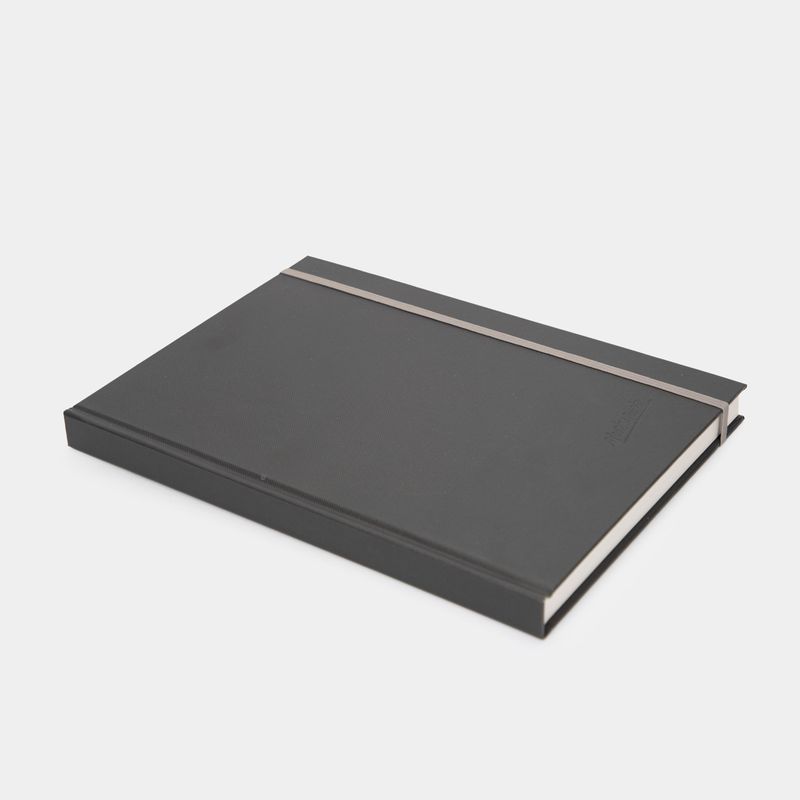 cuaderno-para-boceto-a4-con-tapa-negra-110g-x-80-hojas-2-9328577035203