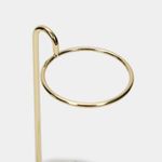 exhibidor-para-joyas-de-aro-dorado-con-base-marmol-18-cm-3-7701016357432