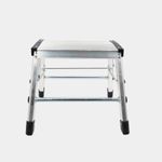 escalera-de-aluminio-plateada-de-un-paso-7701016641623