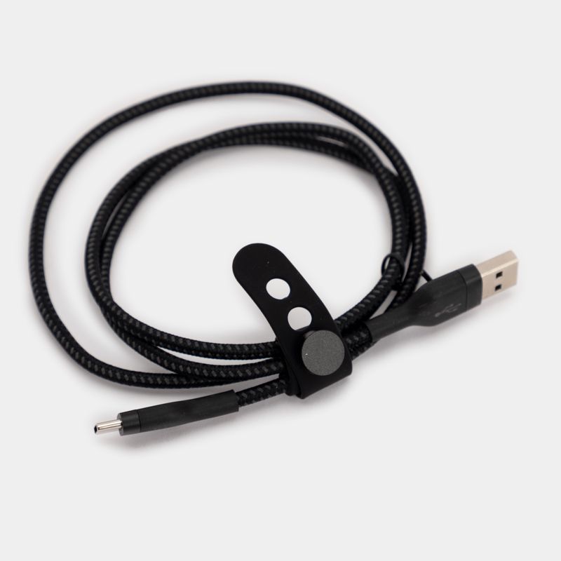 cable-usb-a-lighthing-2m-pro-flex-con-amarre-magnetico-negro-2-745883832590