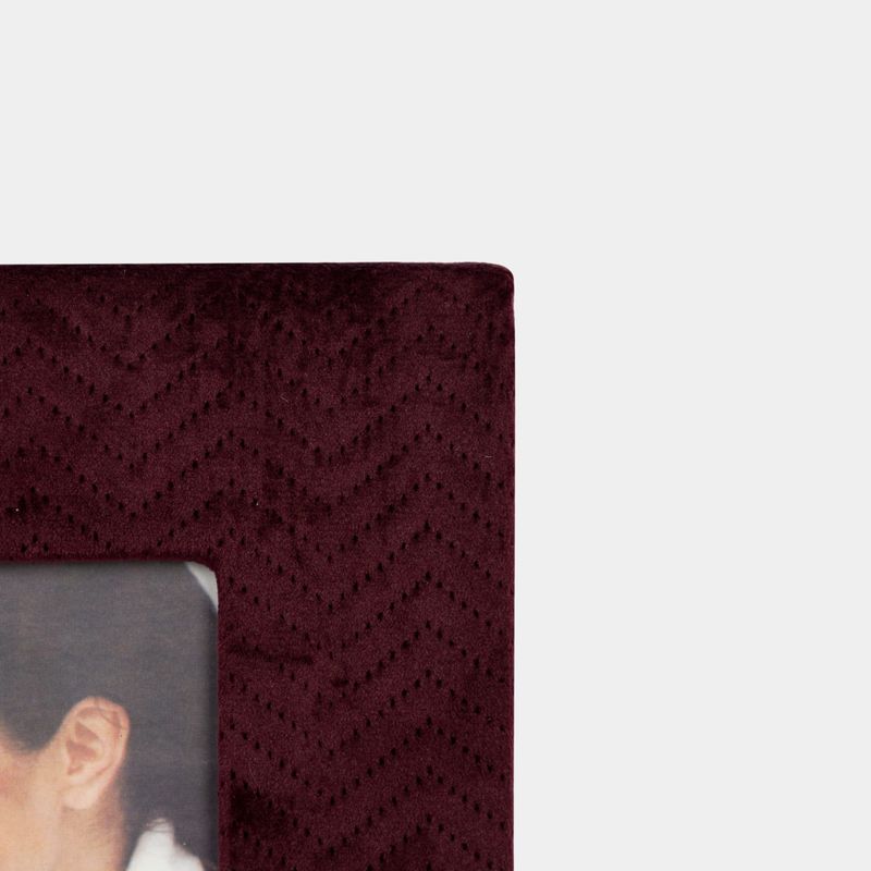 portarretrato-con-borde-en-zigzag-vino-tinto-17-7-x-12-7-cm-3-7701016386197