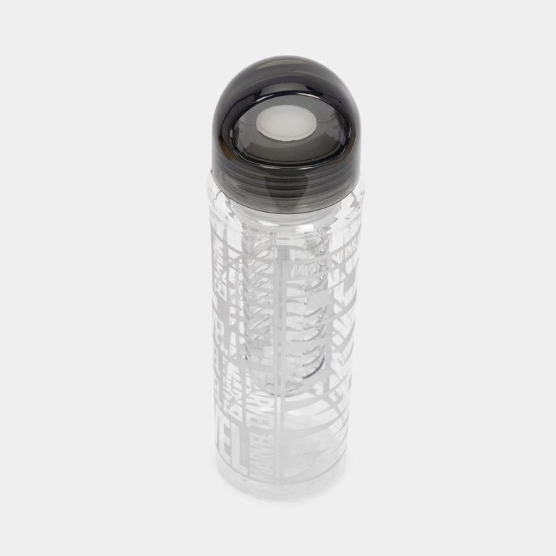 botella-plastica-transparente-gris-de-750-ml-con-infusor-marvel-2-8412497020942