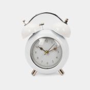 Reloj de mesa blanco con alarma de 15 x 11.3 cm