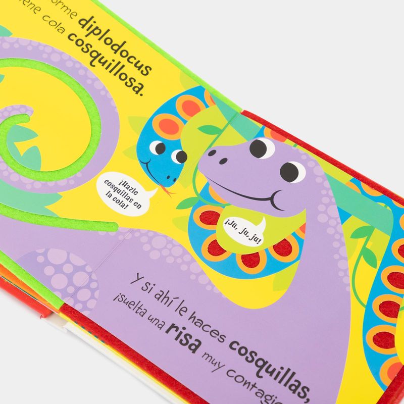 hazle-cosquillas-al-dinosaurio-4-9786075328317