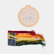 Set de bordado x19 piezas - diseño ramo de flores