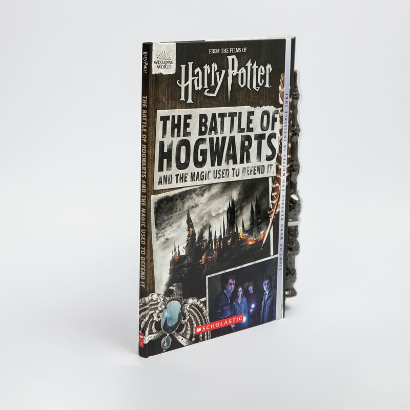 the-battle-of-hogwarts-and-the-magic-used-to-defend-it-1-9781338606522