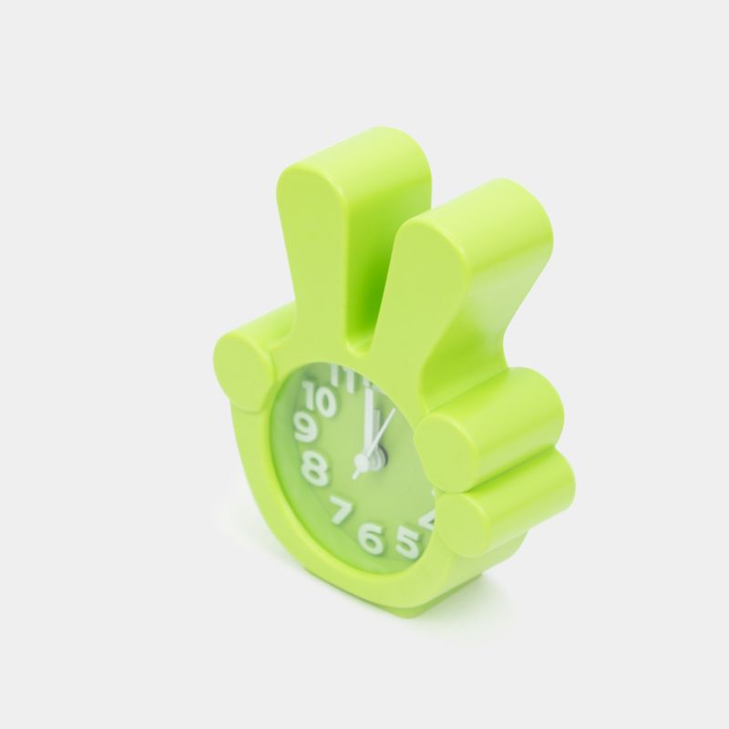 reloj-de-mesa-diseno-mano-verde-2-7701016366700