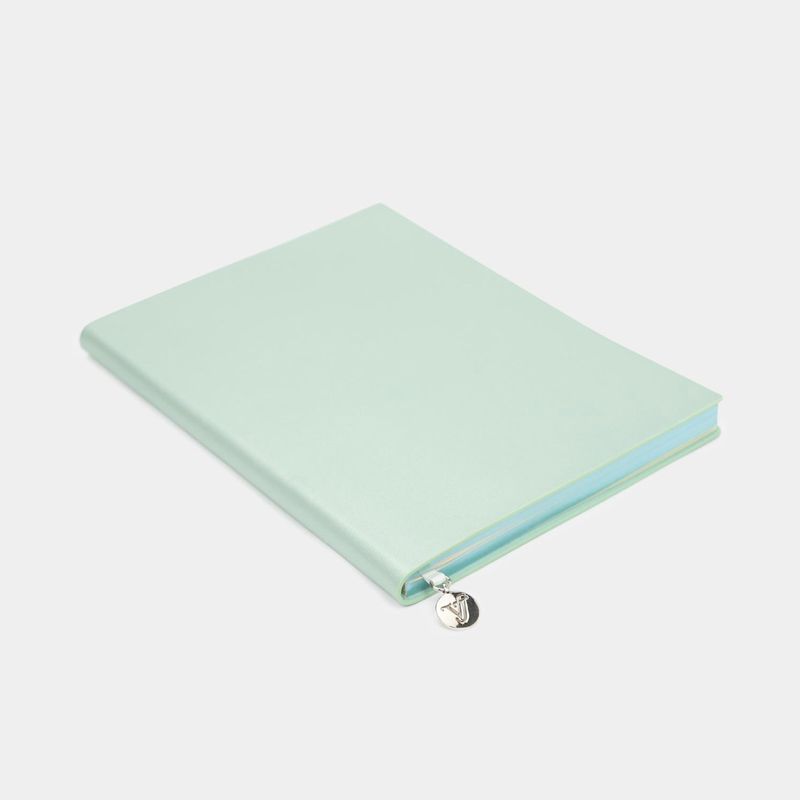 libreta-ejecutiva-surtida-brillante-14-8-x-21-cm-2-4895198675101