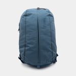 morral-para-portatil-de-14-thule-vea-17-litros-color-azul-85854240055