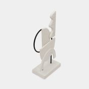 Adorno blanco de mdf y metal con diseño abstracto de 28 cm