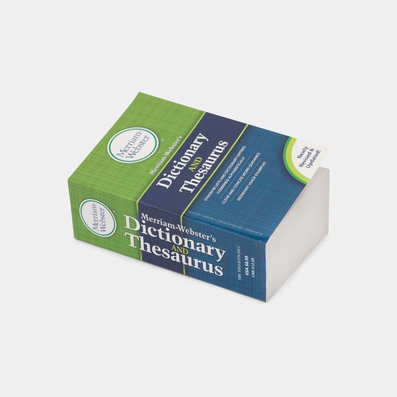 merriam-webster-s-dictionary-and-thesaurus-3-9780877792932