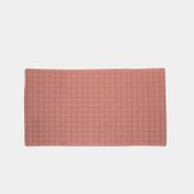 Tapete rosado antideslizante para baño