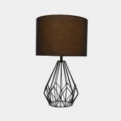 Lámpara de mesa negra con diseño geometric de 52 x 31.5 cm