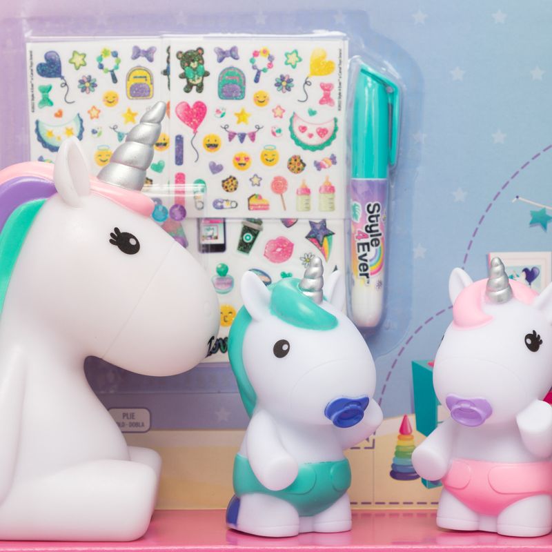 set-para-decorar-la-familia-unicornio-2-3555801287664