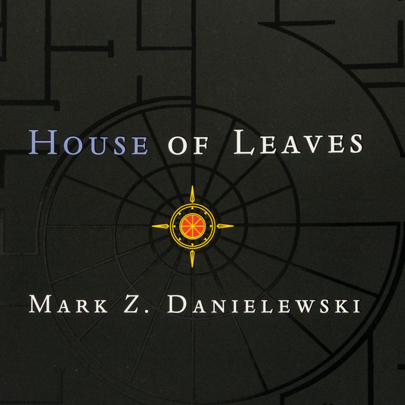 house-of-leaves-4-9780375703768