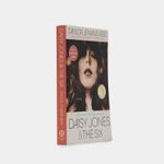 daisy-jones-and-the-six-2-9781524798642