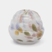Florero de 10,5 x 11,5 cm con manchas