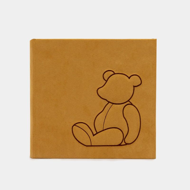 album-fotografico-de-22-x-23-5-cm-oso-bordado-mostaza-7701016590907