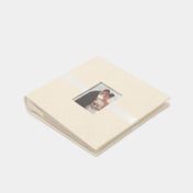 Álbum fotográfico de 22 x 23,5 cm con portarretrato grabado